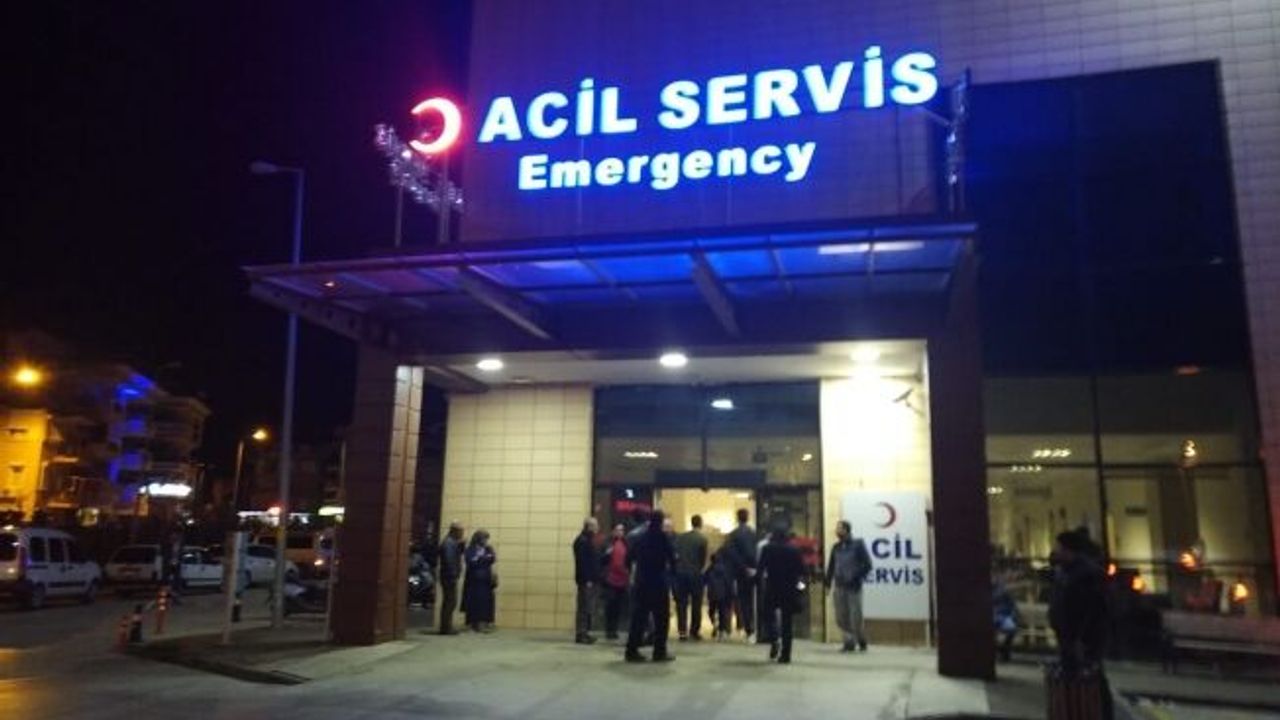 Maganda kurşunu parkta oturan gençleri vurdu