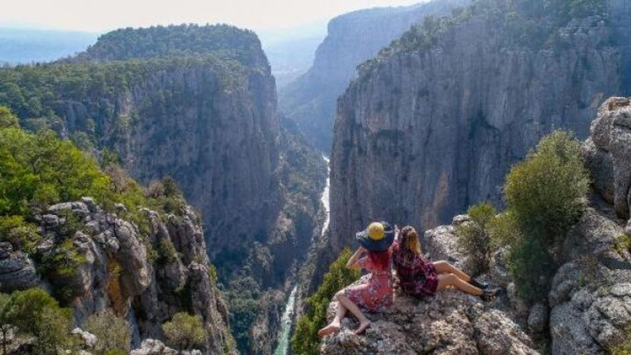 Tazı Kanyonu, yaz- kış tatilci ağırlıyor