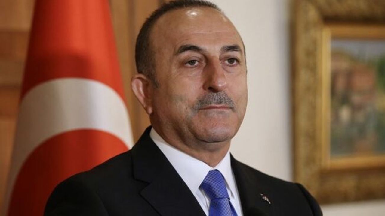  Bakan Çavuşoğlu'ndan 'Evde kal' paylaşımı