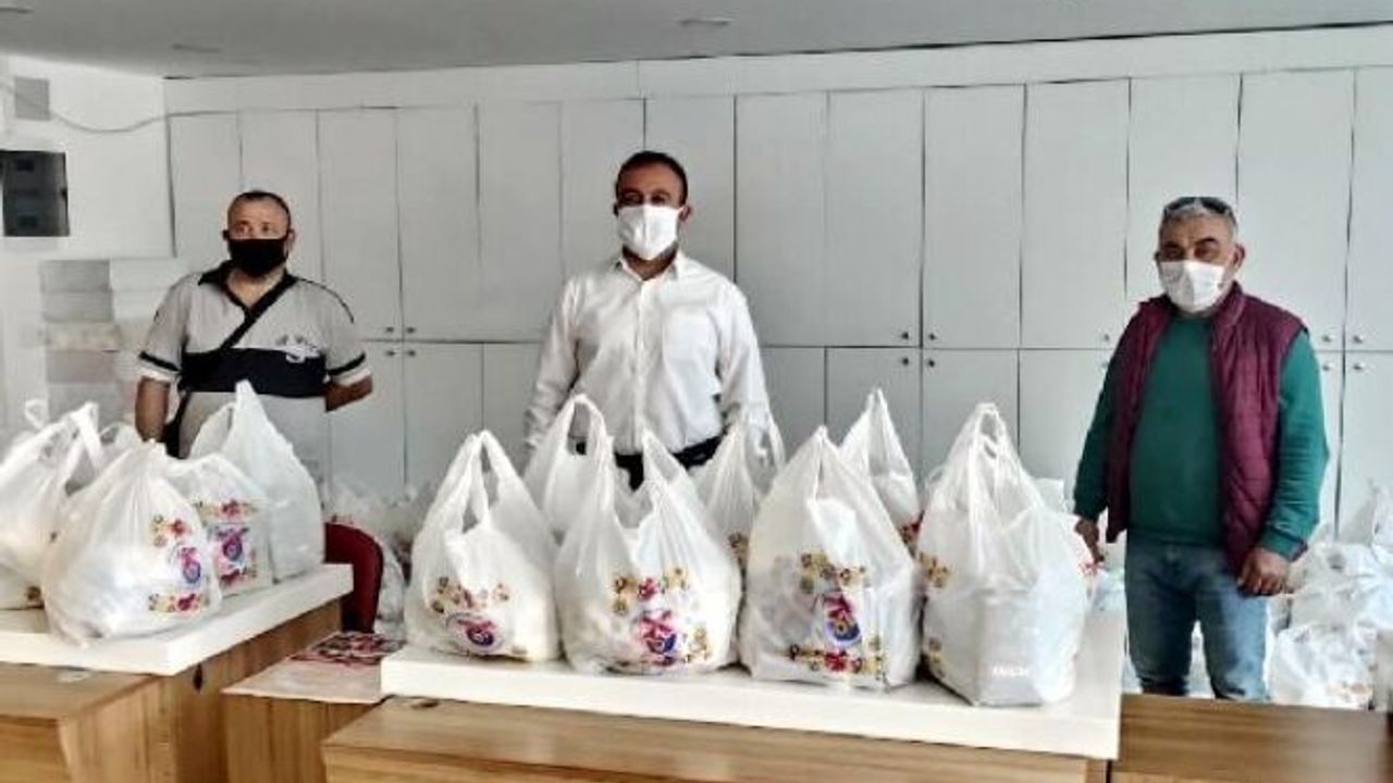 Şoförler odasından 2 bin erzak paketi