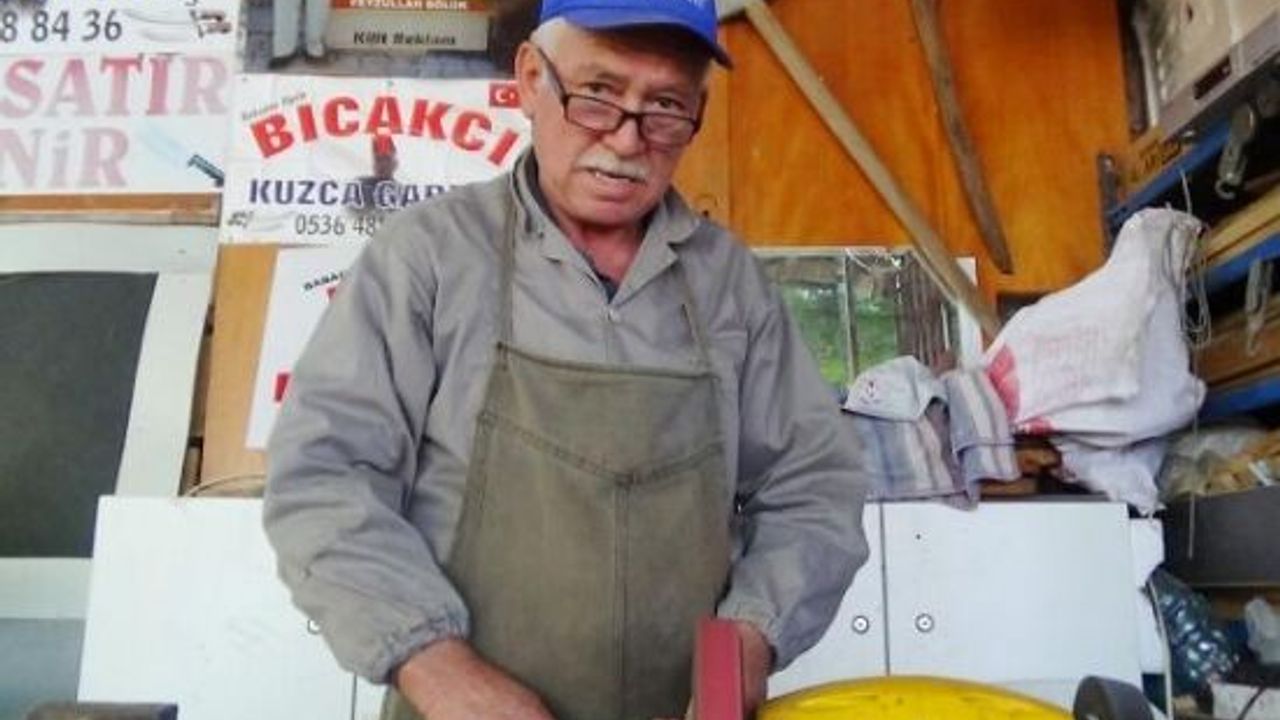 Atalarından kalma 'Gardıç' bıçağı üretimi yapıyorlar