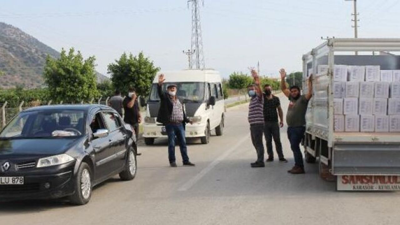Büyükşehir'den karantinadaki Finike Yuvalı'ya gıda desteği