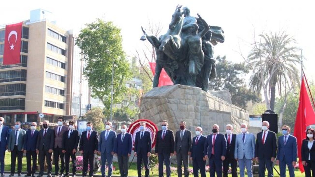 Antalya'da 23 Nisan törenle kutlandı