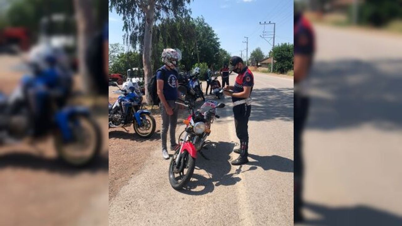 Jandarmadan kural tanımaz sürücülere 335 bin TL para cezası