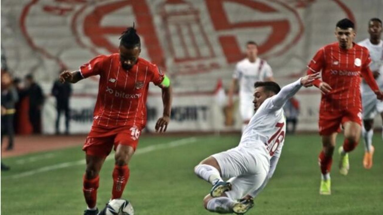 Spor Toto Süper Lig: Antalyaspor: 4 - Hatayspor: 1