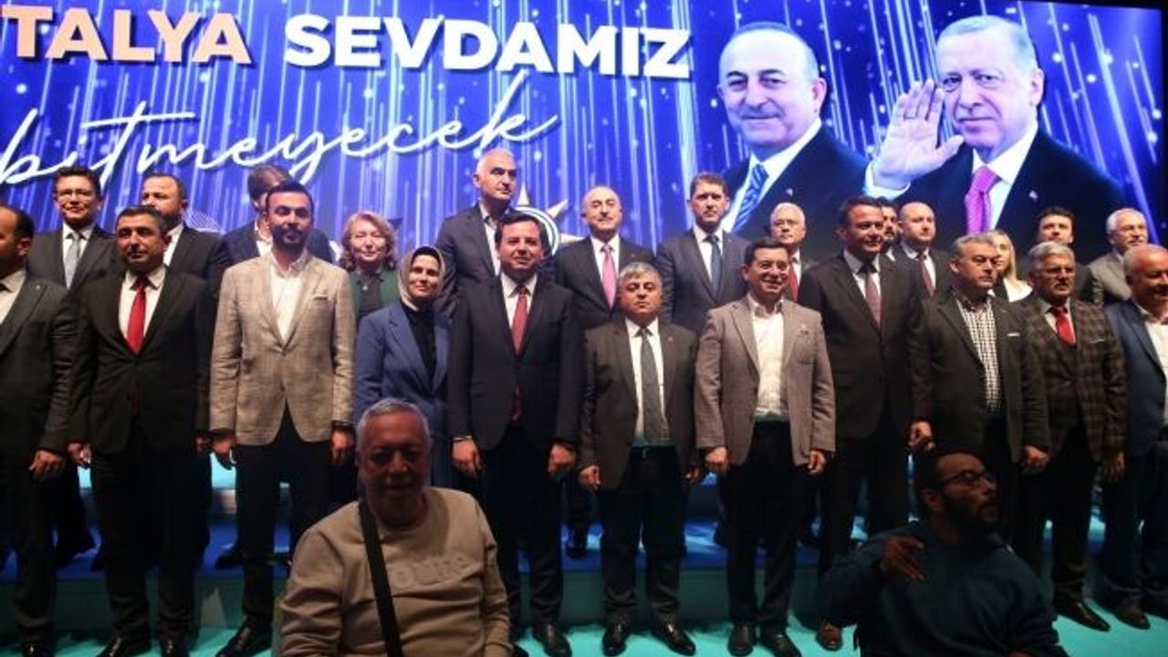 Bakan Çavuşoğlu: "Ülkemize bahar çoktan geldi, artık yaz zamanı"