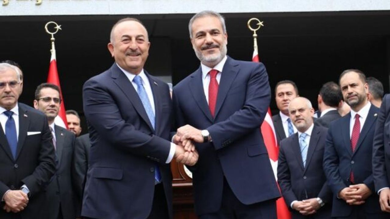 Dışişleri Bakanlığı'nda devir teslim töreni