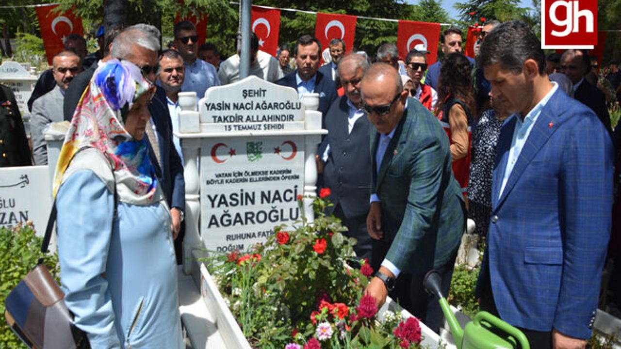 15 Temmuz Şehidi Ağaroğlu mezarı başında anıldı