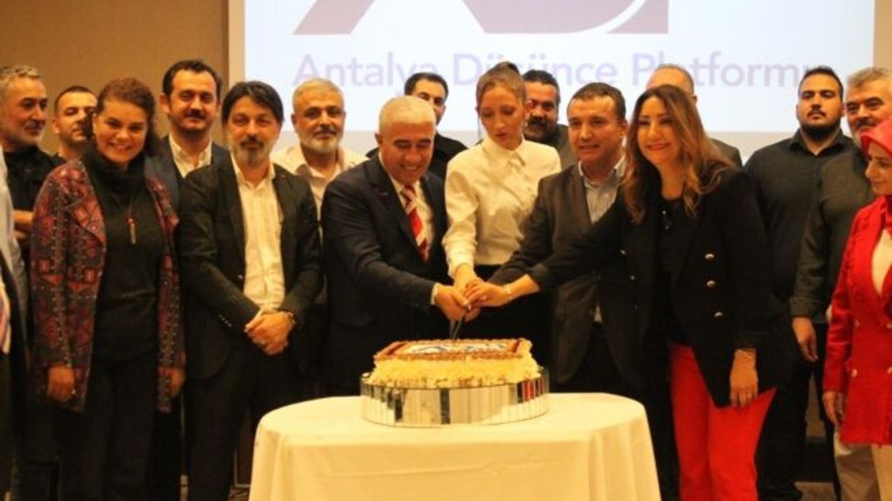 AGC Başkanı İdris Taş: "Basını güçlü ülkeler, aynı zamanda sosyal refahı, gelişmişliği de yüksek ülkelerdir"