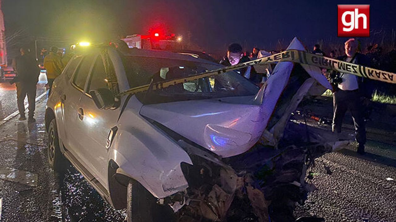  Antalya'da 3 aracın karıştığı feci kaza: 3 ölü