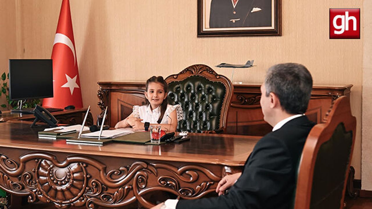 Antalya'nın çocuk valisi makamı devraldı