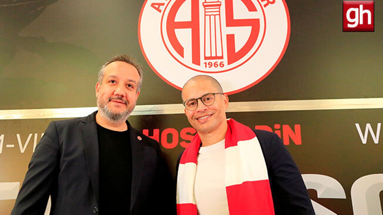 Alex de Souza, Antalyaspor ile 2 yıllık sözleşme imzaladı