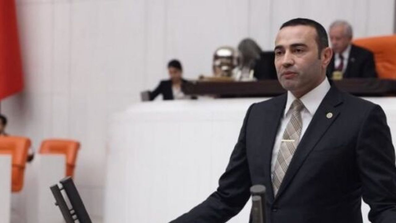 İYİ Parti Antalya Milletvekili Aykut Kaya partisinden istifa etti