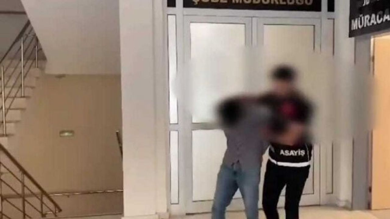 Kendisini MİT Başkanı olarak tanıtıp vatandaşın 1 milyon 500 bin TL'yi aldı, 150 bin doları alırken suçüstü yakalandı