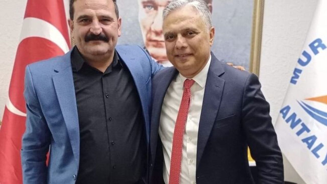 Kahvaltı yaparken eve giren otomobilin çarptığı adamdan acı haber geldi