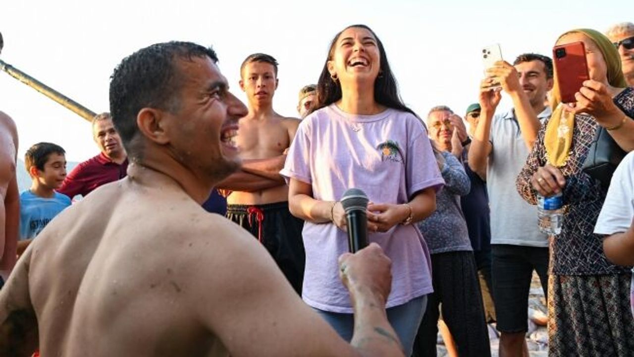 Antalya'da takı töreni gibi Kabotaj Bayramı