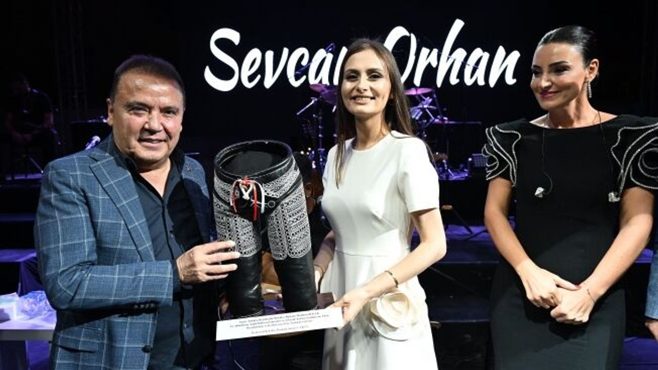 Korkuteli’nde festival ve zafer coşkusu bir arada yaşandı