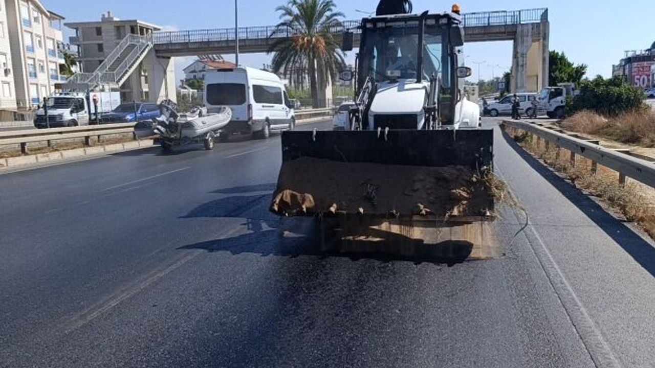 Yola dökülen mazot, kazalara neden oldu