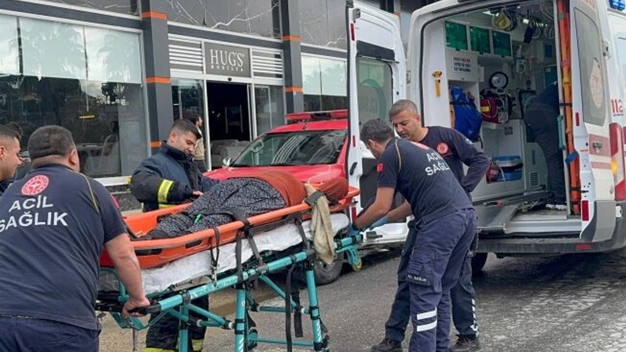 Asansör boşluğuna düşen 60 yaşındaki kadın ağır yaralandı