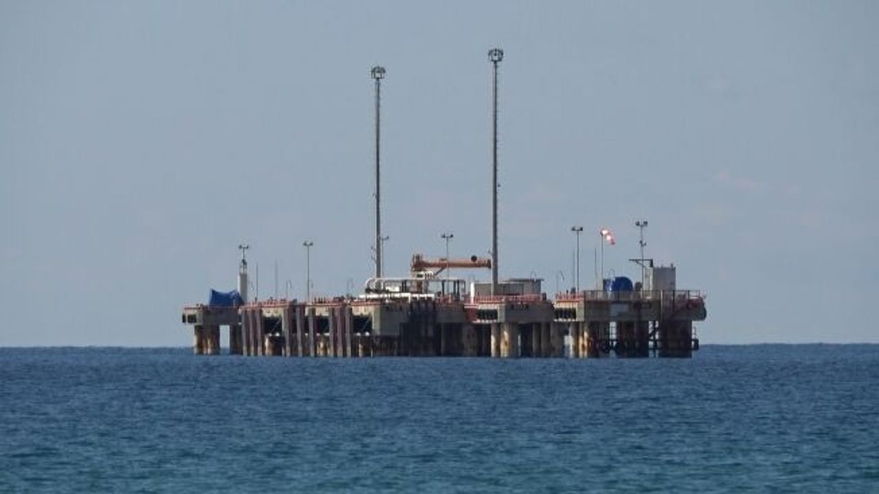 Alanya'da turizmcilerden Aytemiz'e ait akaryakıt dolum tesisine olumlu ÇED raporu verilmesine tepki