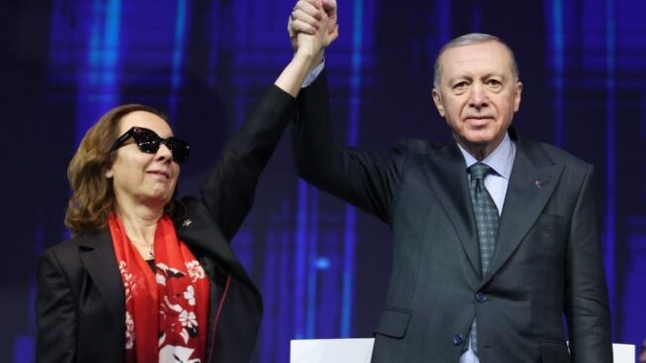 Gelecek Partisi'nden istifa eden Antalya milletvekili AK Parti’ye katıldı