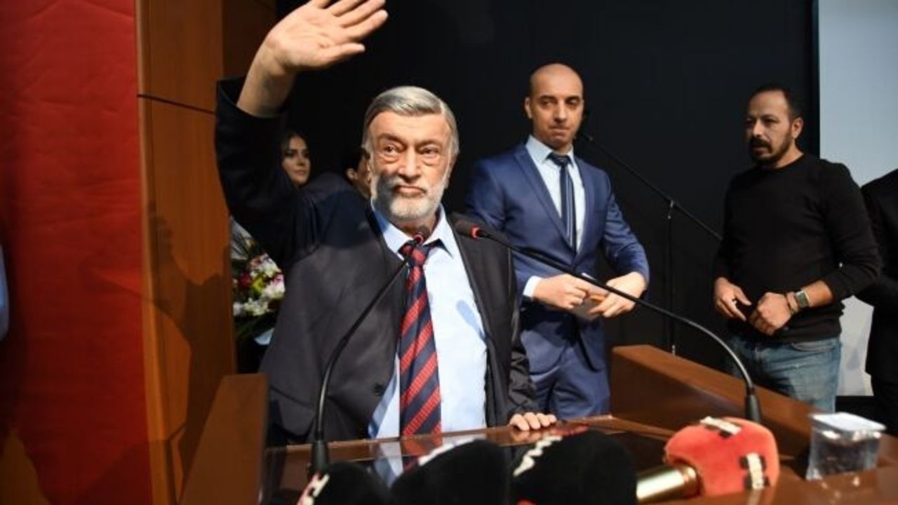 Kahtalı Mıçe'nin cenazesi Antalya'dan dualarla uğurlandı