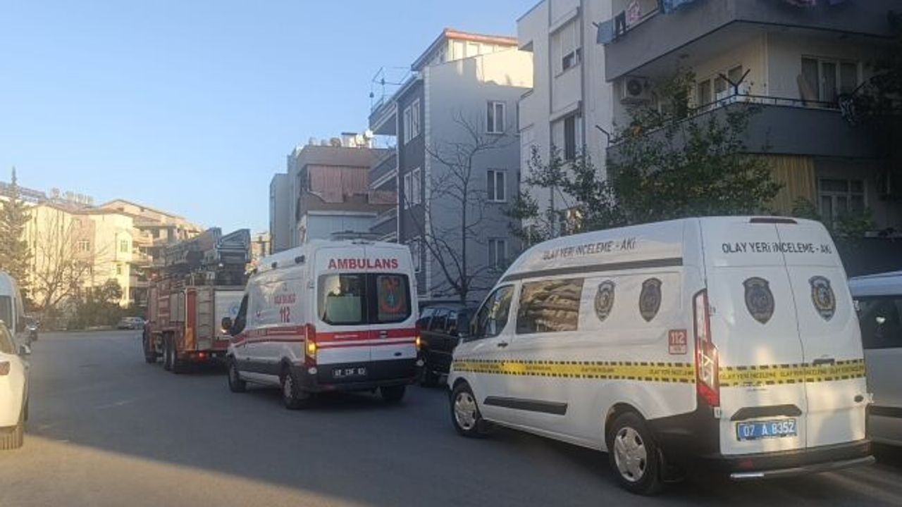 10 gündür haber alınamayan fotoğrafçı evinin balkonunda ölü bulundu