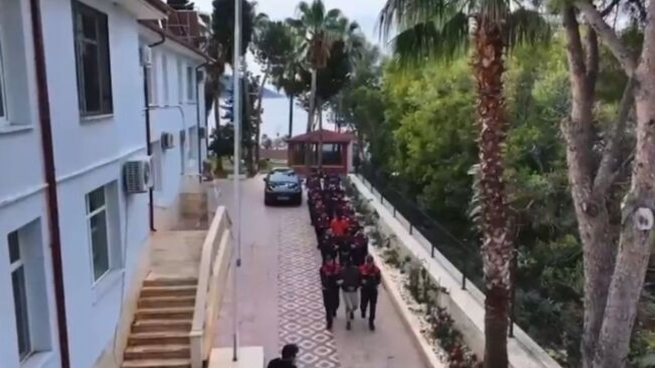 Antalya'da 111 düzensiz göçmen yakalandı