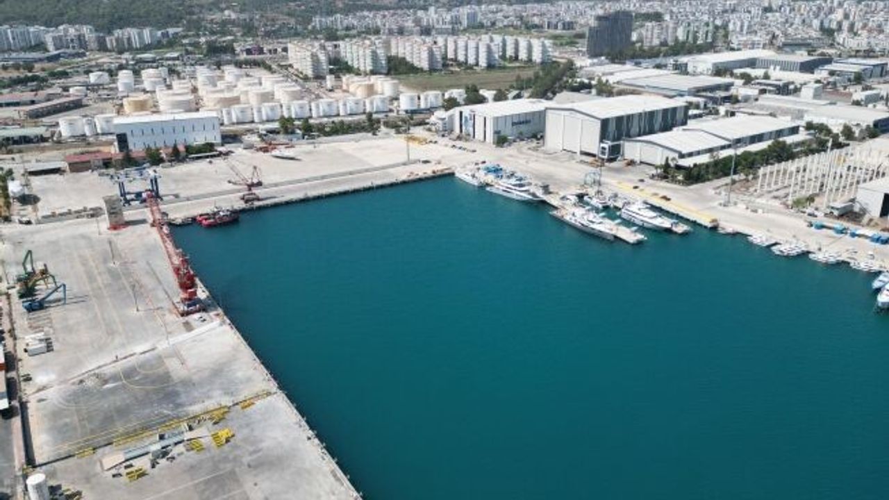 Antalya Serbest Bölgesi ticaret hacminde artış