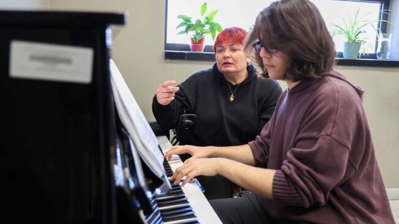 Genç piyanist dünyanın en önemli müzik okullarından birini kazandı