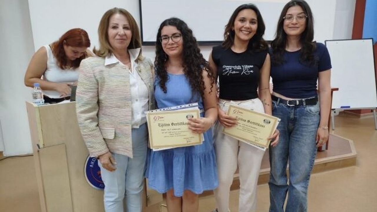  Akdeniz Üniversitesi’nde kadın öğrencilere bilimde liderlik desteği