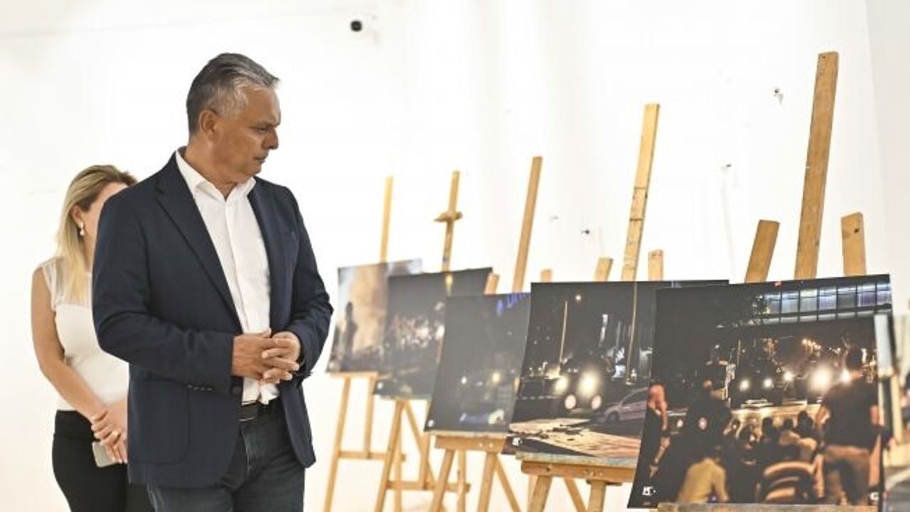 Muratpaşa’da 15 Temmuz anısına fotoğraf sergisi