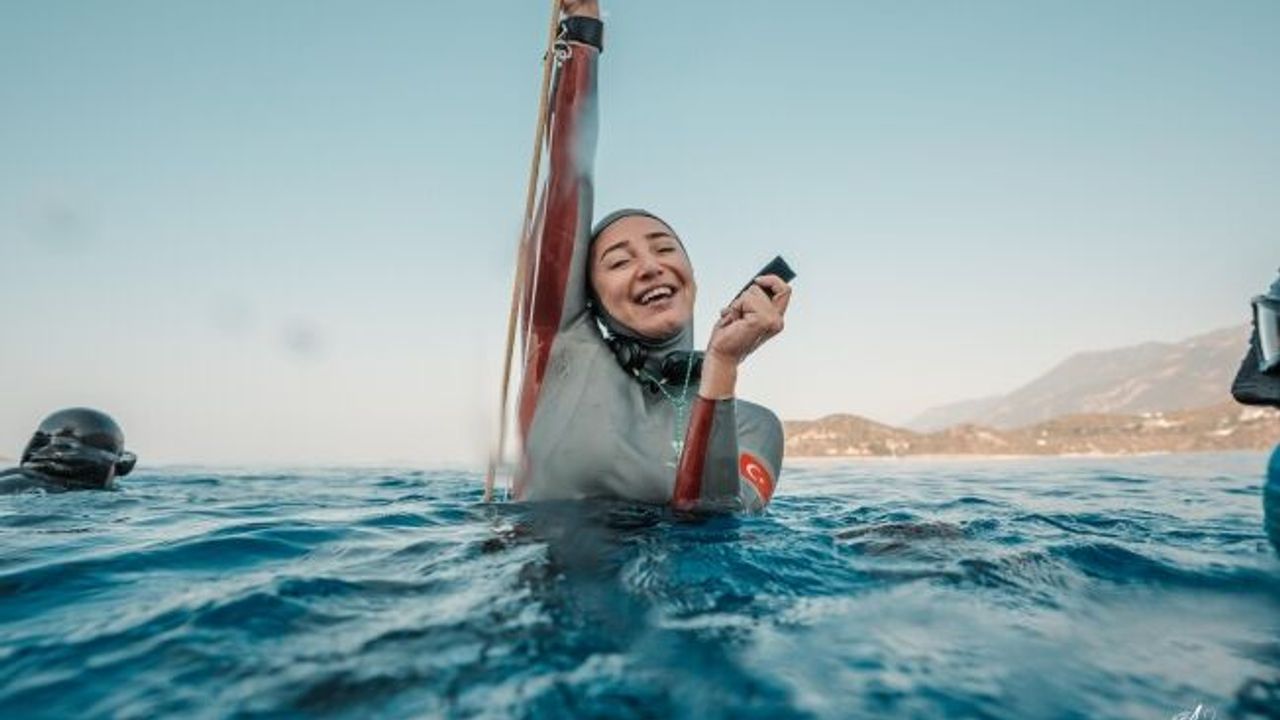 Şahika Ercümen'den 4 günde 4 altın madalya
