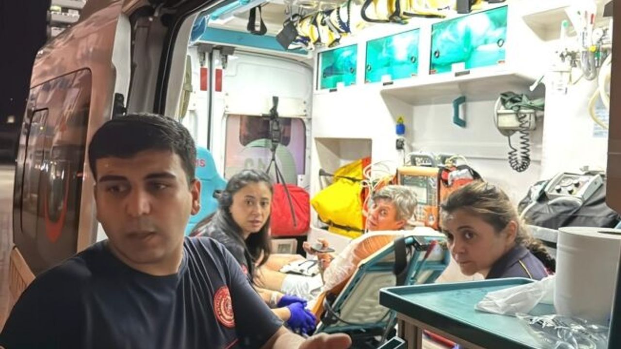 Alanya'da apartman dairesinde çıkan yangın paniğe neden oldu