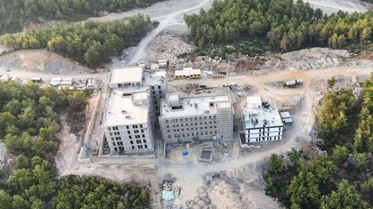 ALKÜ'de modern laboratuvar ve dersliklerle yeni sağlık merkezi kuruluyor