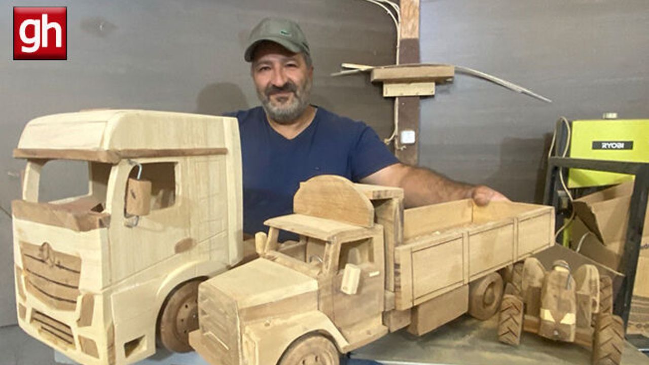  Burdur'da hobi olarak başladığı ahşap ustalığına belediyenin atölyesinde devam ediyor