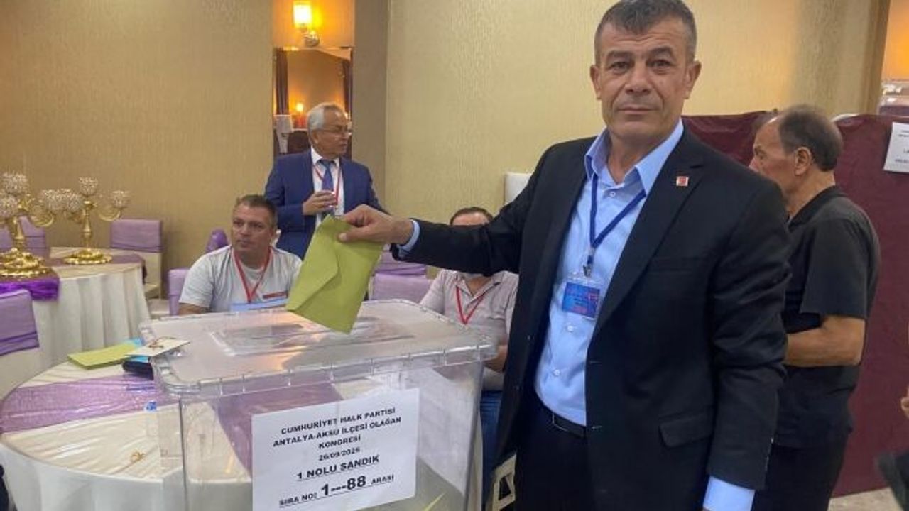 CHP Aksu İlçe Kongresi’nin galibi Hamza Erdem oldu