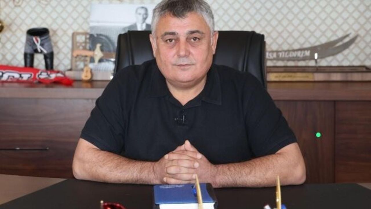 CHP’den istifa eden Aksu Belediye Başkanı, meclis üyelerinin istifalarını değerlendirdi