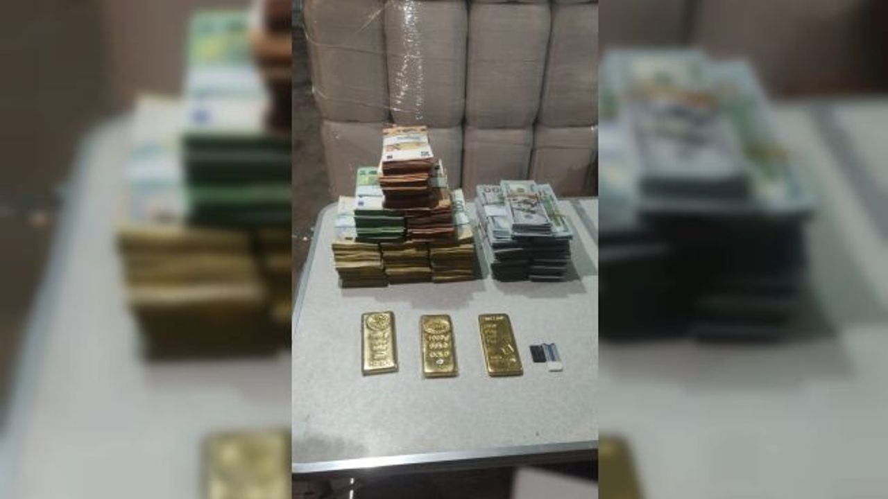 Manavgat Belediyesi 'yolsuzluk' ve 'rüşvet' soruşturmasında 3 kg külçe altın yarım milyonun üzerinde döviz ele geçirildi