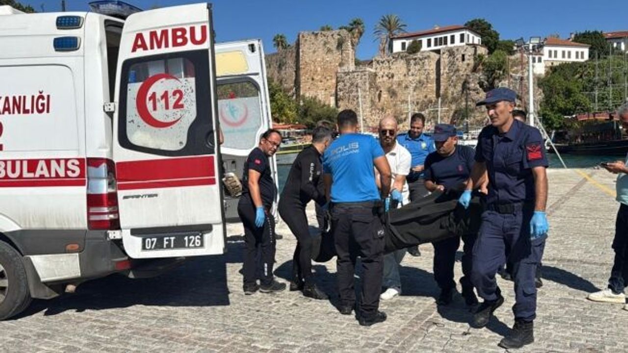 Antalya'da falezlerden düşen genç kız hayatını kaybetti
