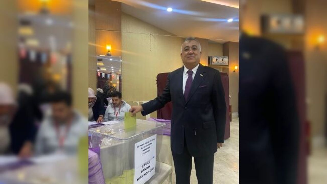 İYİ Parti Aksu İlçe Başkanı Abdurrahman Tütüşoğlu güven tazeledi