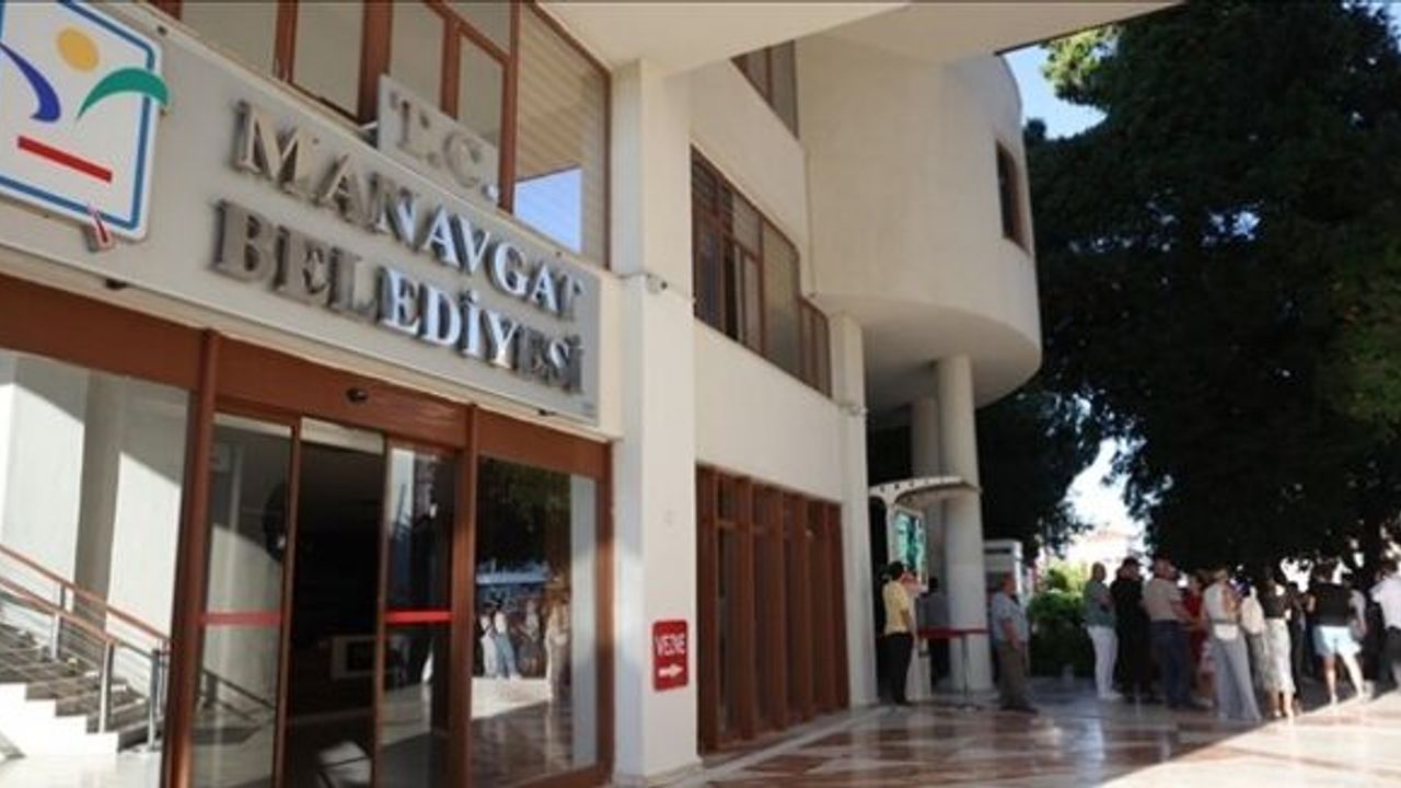 Manavgat Belediyesine rüşvet soruşturmasında 6 ilde operasyon: 24 gözaltı