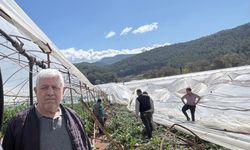 Kumluca’da hortum seraları vurdu, 10 dönüm alan zarar gördü