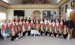 Aksu’da minik folklorcular başarılarını Başkan Vekiliyle paylaştı