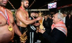 Kepez'in başpehlivanı Enes Doğan