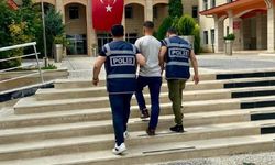 Alanya'da 10 yıl hapis cezası bulunan firari yakalandı