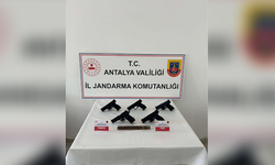 Antalya'da kaçak silah operasyonu