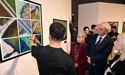 Kepez’de sanat rüzgarı: Genç mezunların objektifinden “Hayat” sergisi