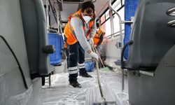 Toplu ulaşım araçları temizlenerek sefere hazırlanıyor