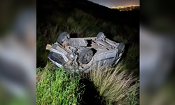 Antik kent girişinde kaza: Araç şarampole yuvarlandı!